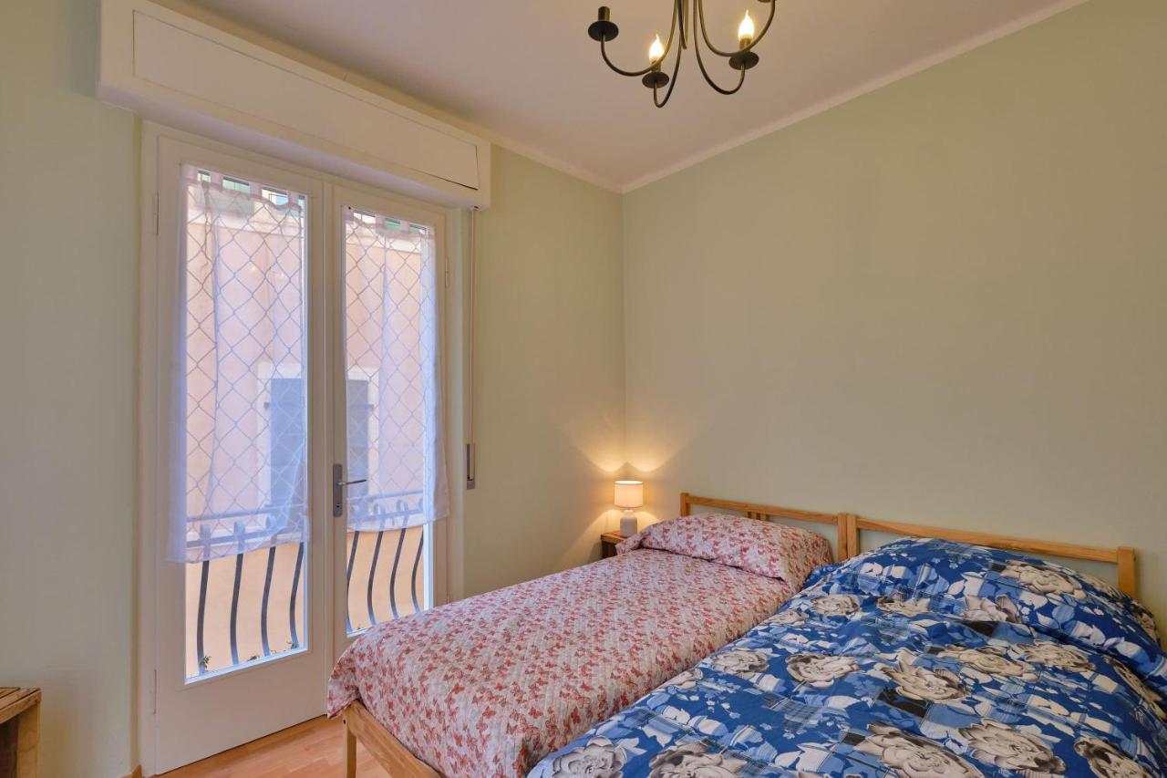 Apartmentsgarda - Residenza Dei Navigatori Torri Del Benaco Exterior foto